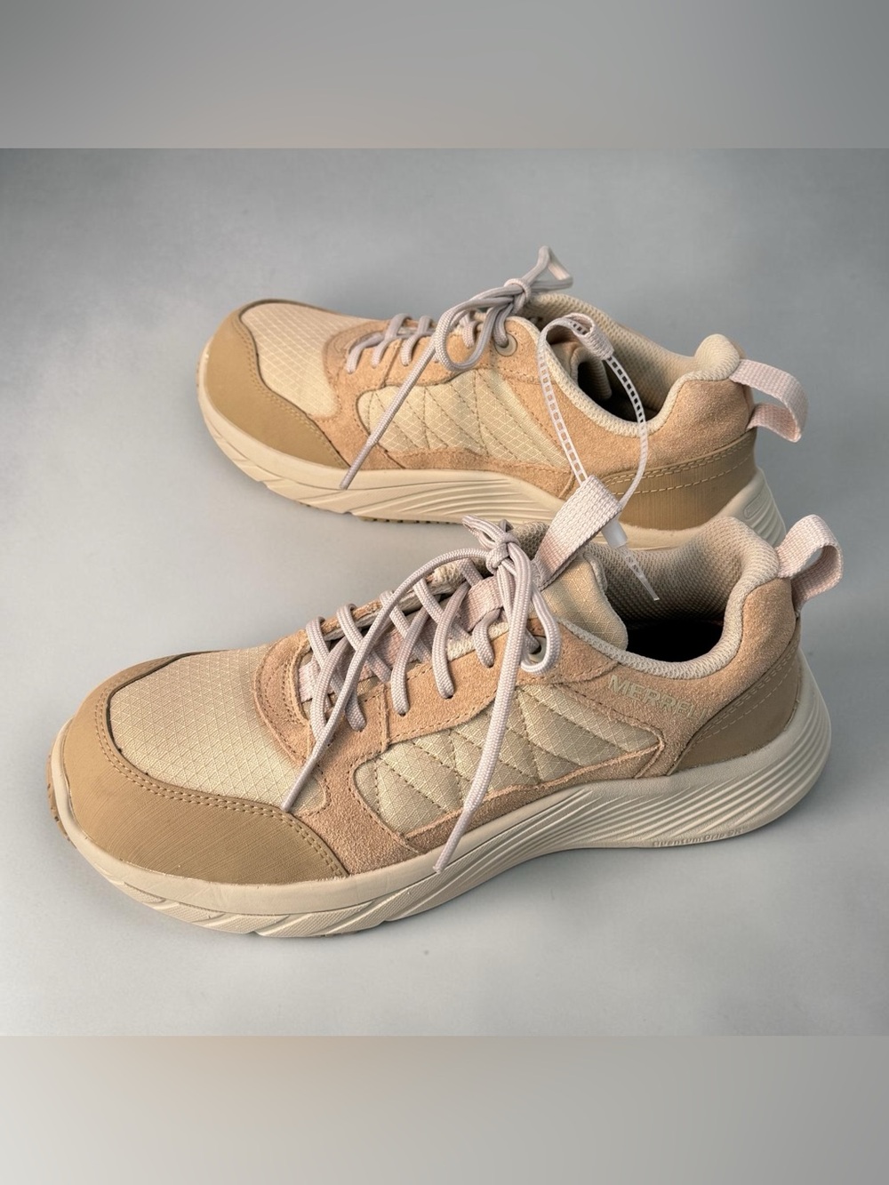 Merrell Alpine Sneaker Men’s Beige/Tan Low Top Lace-Up Slip Resistant , size 7